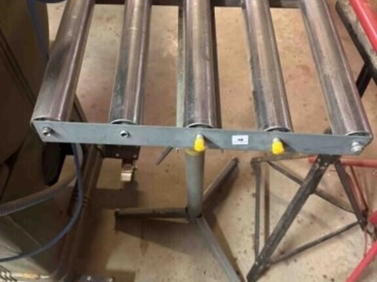 two-roller-stands-image-1