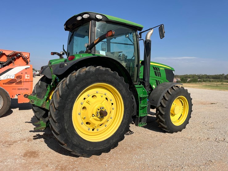 2014-john-deere-6210r-image-12