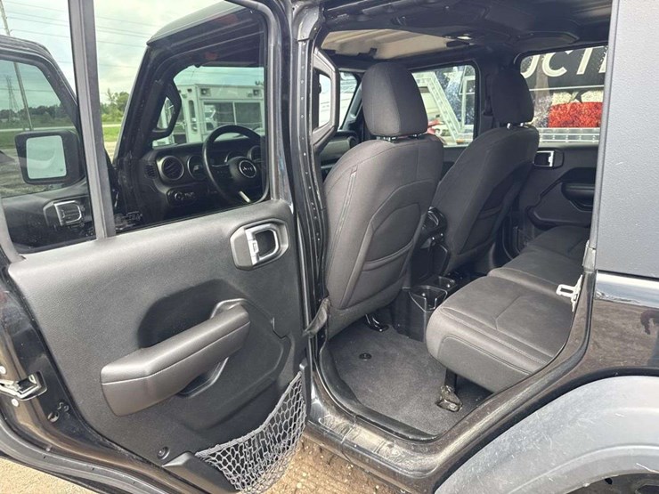 2018-jeep-wrangler-image-14