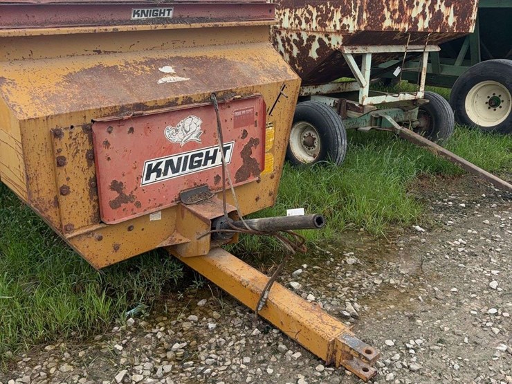 knight-716-image-4