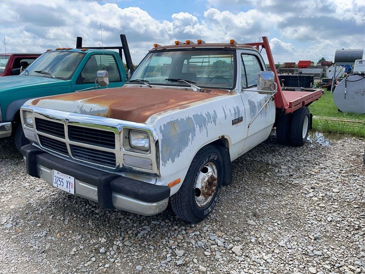 1991-dodge-3500-image-1
