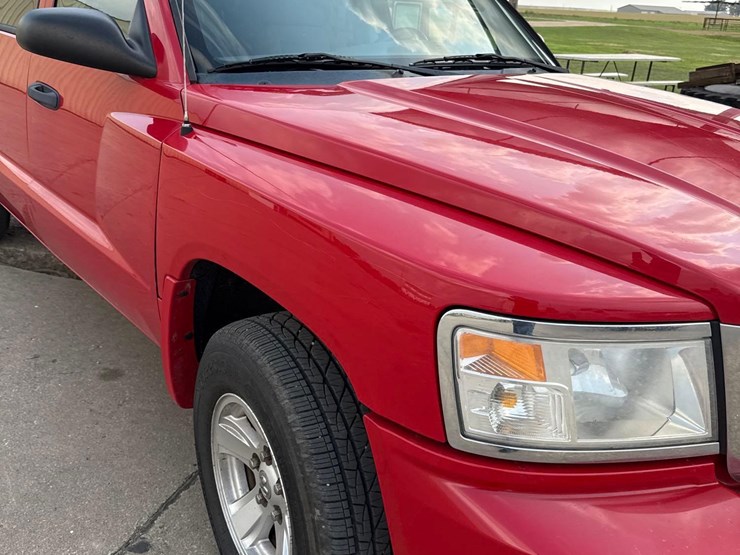 2008-dodge-dakota-image-15