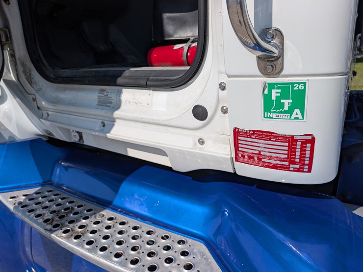 2018-kenworth-t680-image-75