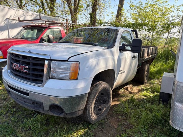 2008-gmc-2500-image-1