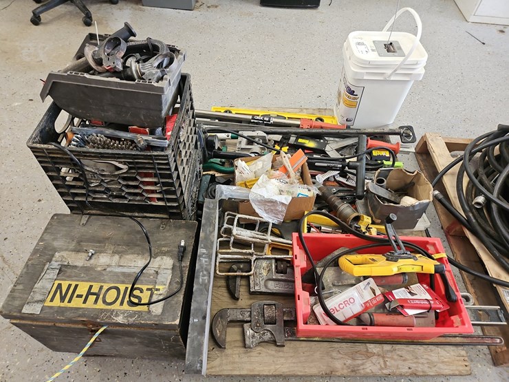 quantity-of-assorted-tools-image-2
