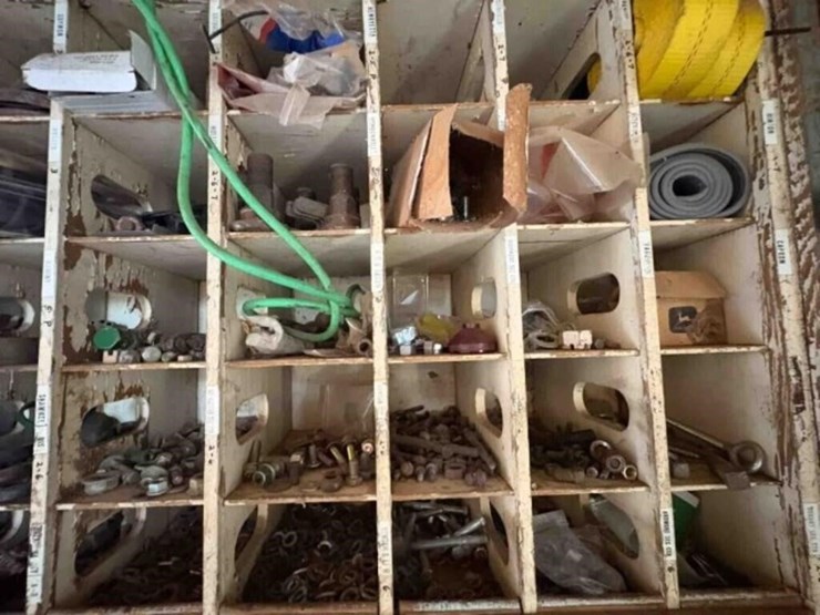 west-wall---bolts/nuts---staps---blades-etc.-image-7