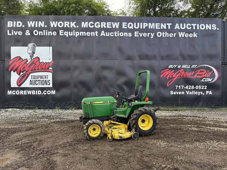 john-deere-755-image-1