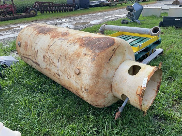 approx-250-gallon-propane-tank-image-2