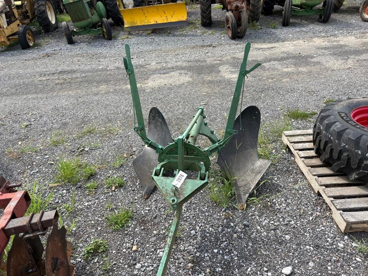 john-deere-2-image-1