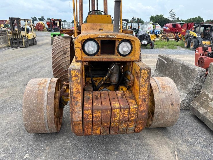 massey-ferguson-mf2500-image-8