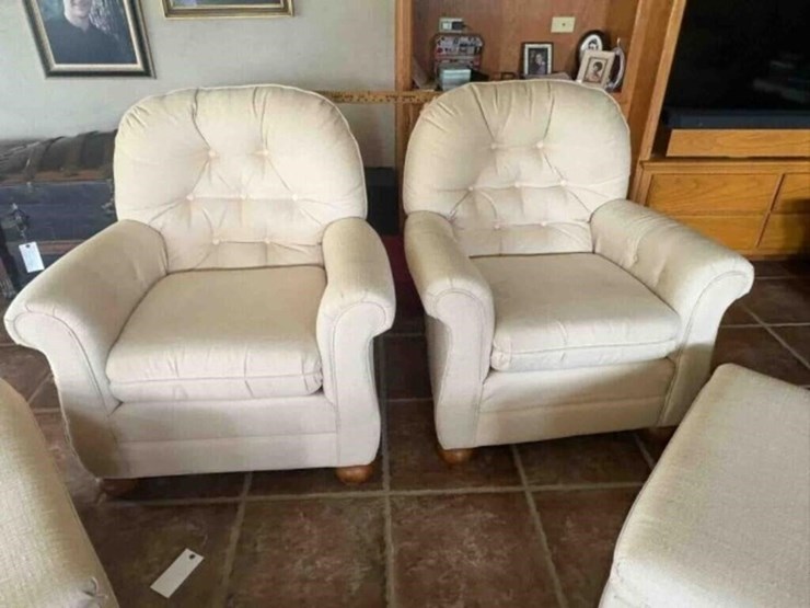 2-cream-armchairs-and-ottoman-image-2