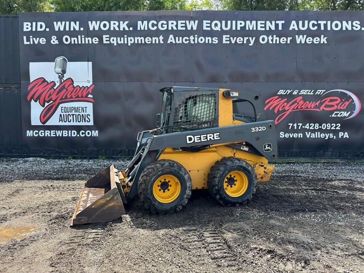 deere-332d-image-1