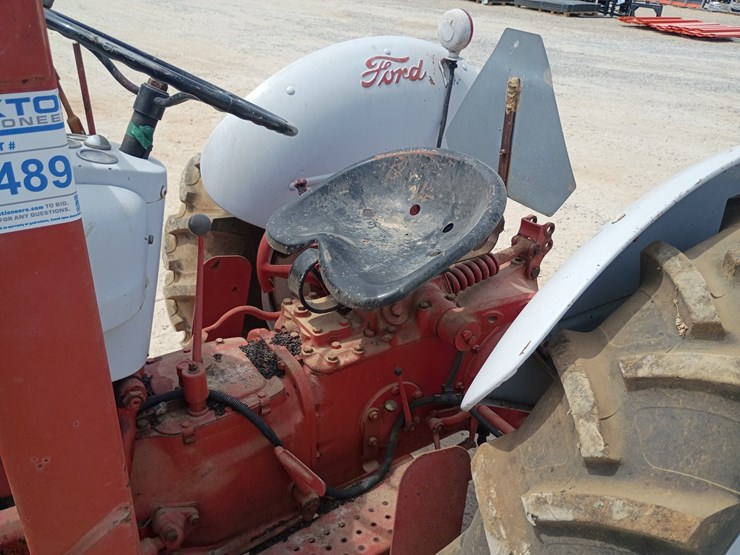 ford-tractor-image-19