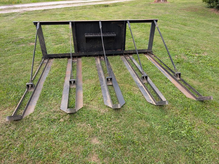 square-bale-accumulator/mover-image-2