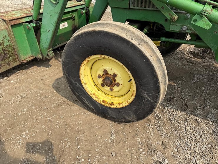 john-deere-2350-image-19