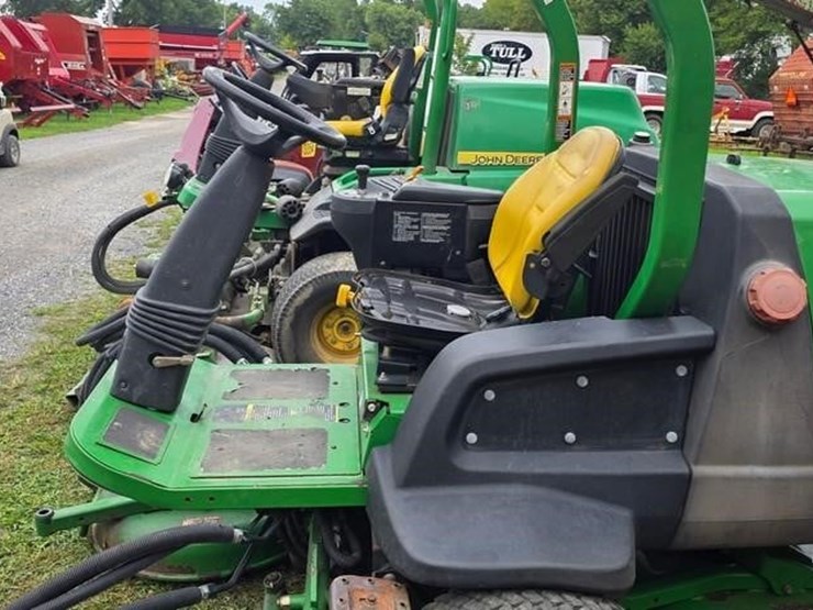 john-deere-7400-image-9