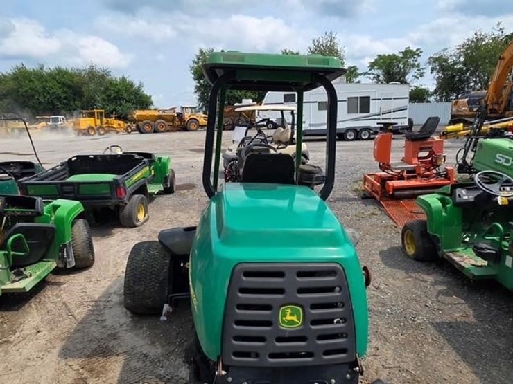 john-deere-3225c-image-7