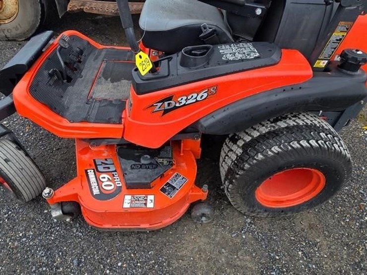kubota-zd326s-image-10