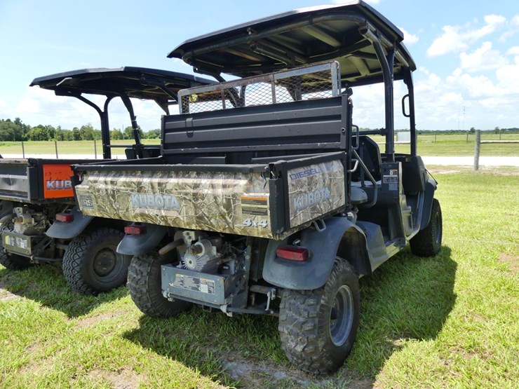 2009-kubota-rtvx1140-image-3