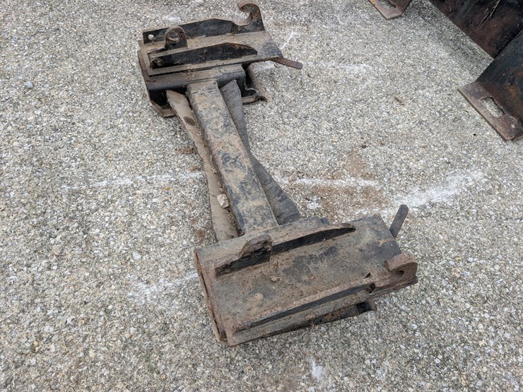 global-to-skid-steer-adaptor-image-3