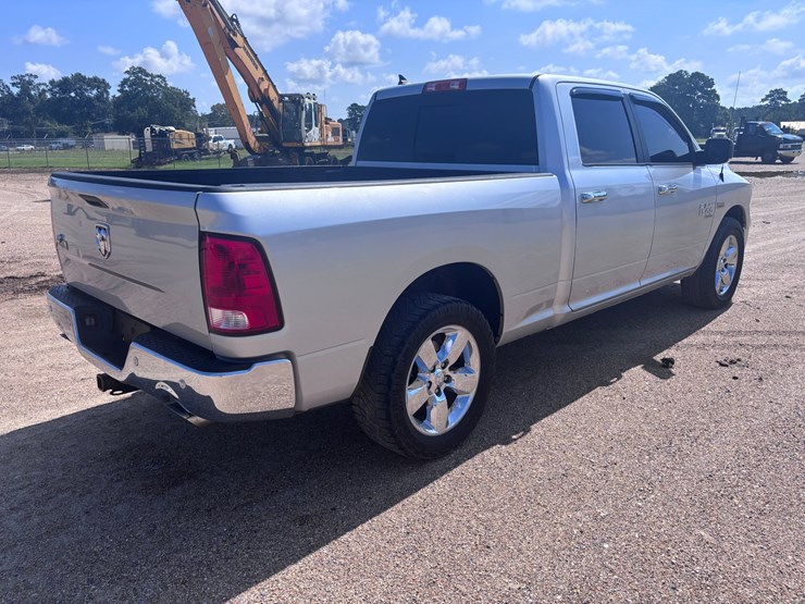 2019-dodge-1500-image-3