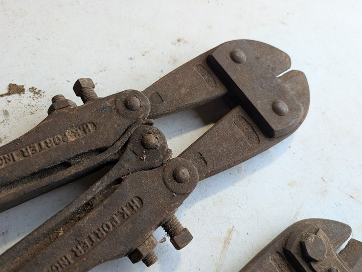 pair-of-bolt-cutters.-#240-image-8