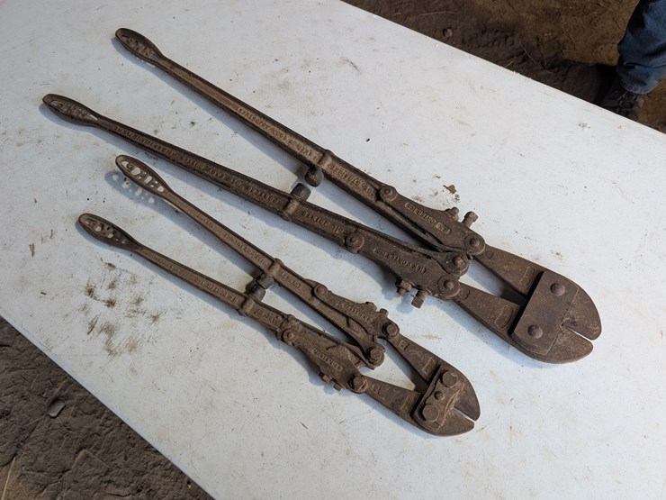 pair-of-bolt-cutters.-#240-image-1