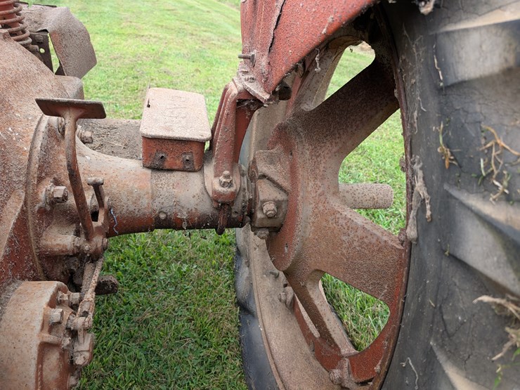 case-sc-tractor-image-21
