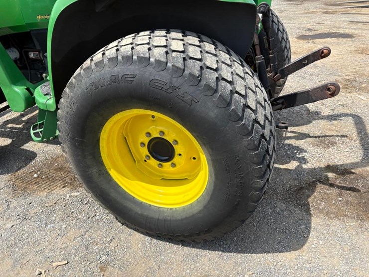 john-deere-4520-image-12