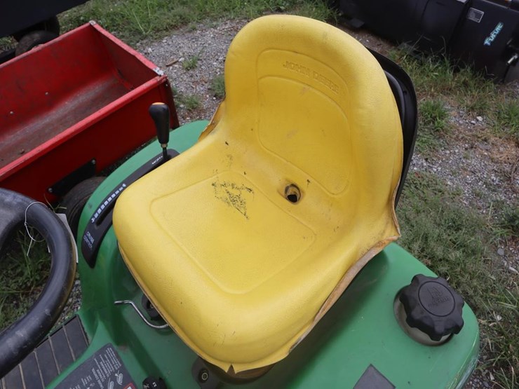 john-deere-18hp-riding-mower-image-24