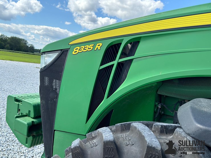 2012-john-deere-8335r-image-16
