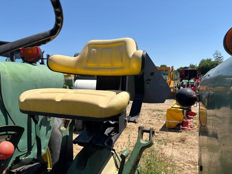john-deere-2840-image-13
