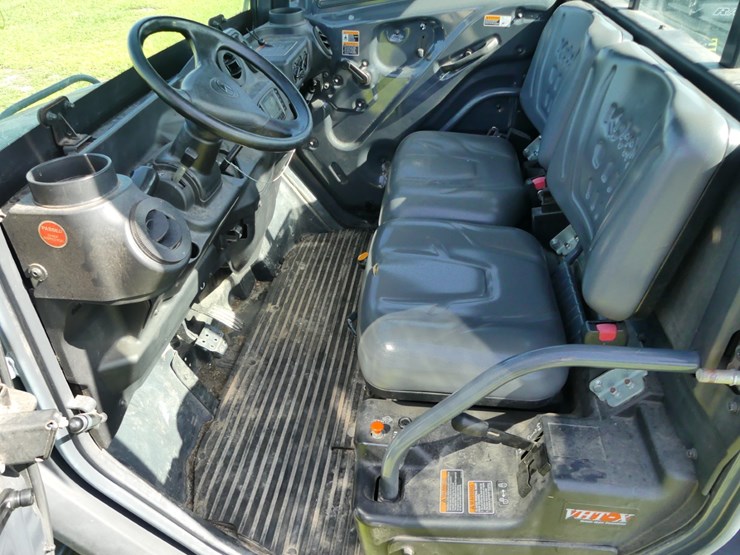 2015-kubota-rtv-x1100c-image-9
