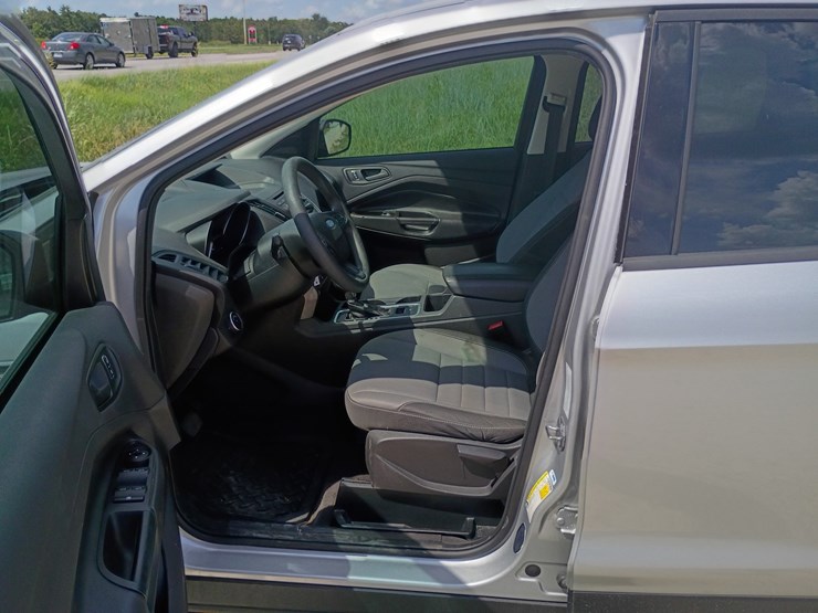 2017-ford-escape-image-22
