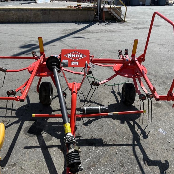 Kuhn 2 Star Tedder