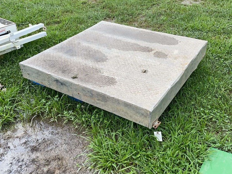 aluminum-bed-box-image-1