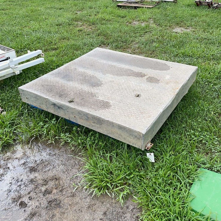 Aluminum bed box