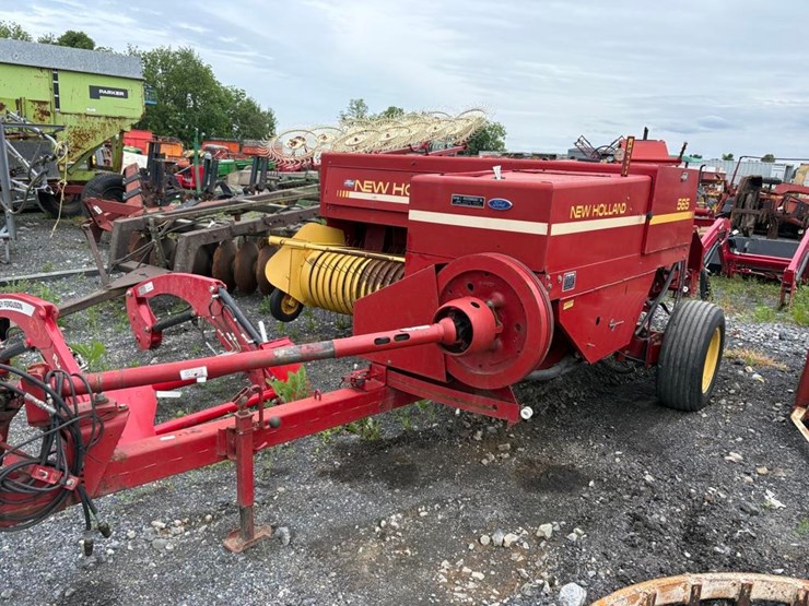 new-holland-565-image-10