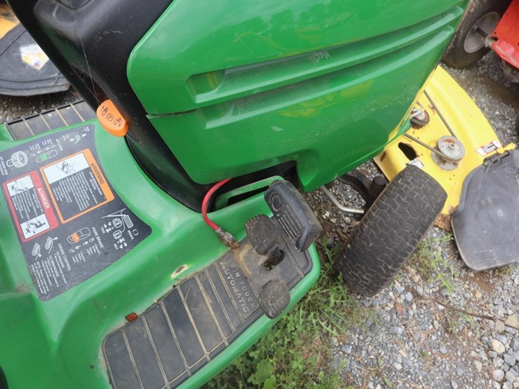 john-deere-18hp-riding-mower-image-16