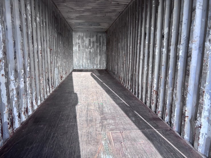 #1232-•-40ft-container-image-4