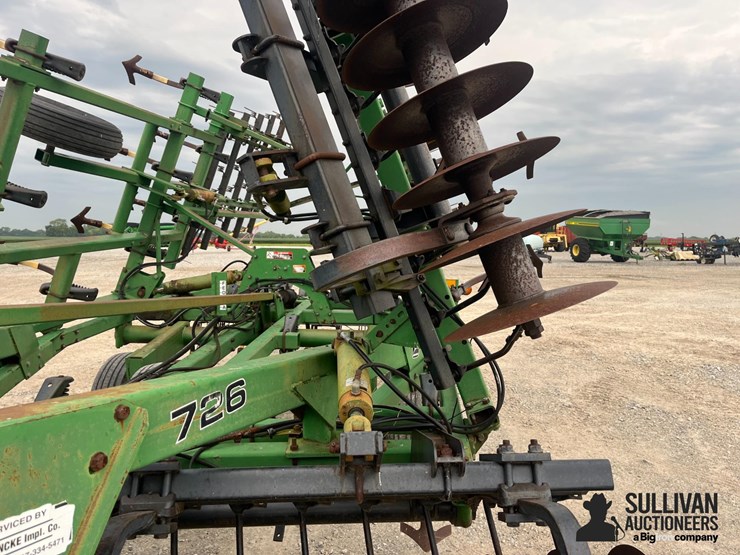 john-deere-726-image-10