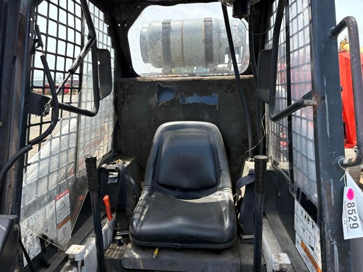 1995-bobcat-742b-image-15