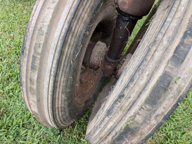 case-sc-tractor-image-11
