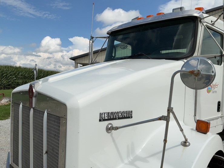 2008-kenworth-t800-image-13