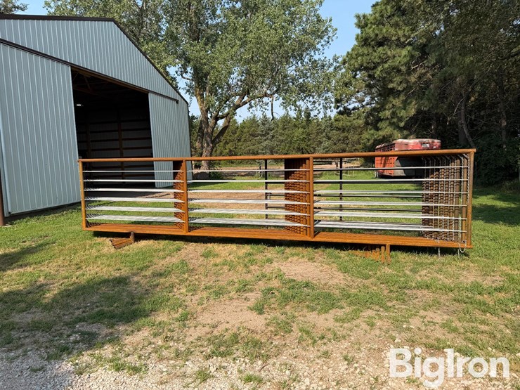 24'-freestanding-livestock-panels-w/gate-image-6