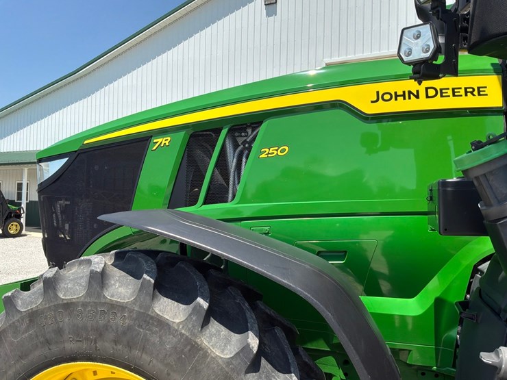 john-deere-7r-250-image-16