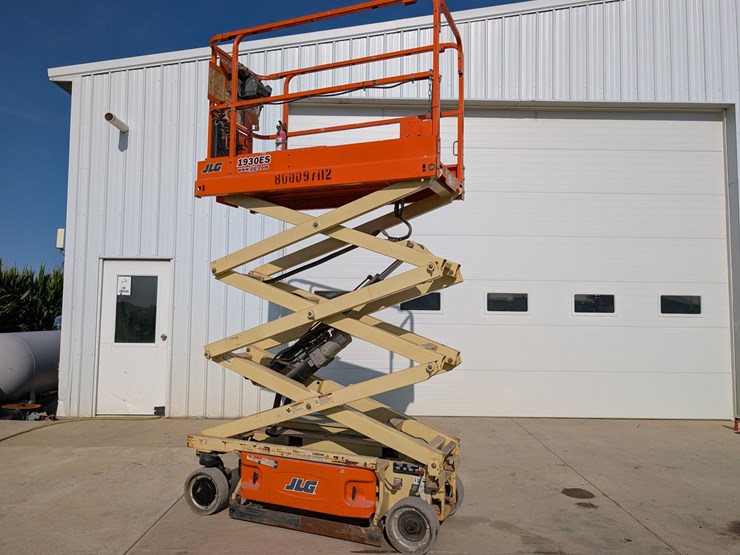 2016-jlg-1930es-image-38