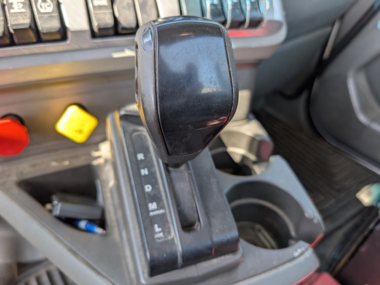 2018-kenworth-t680-image-80