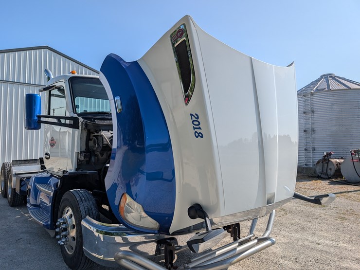 2018-kenworth-t680-image-109