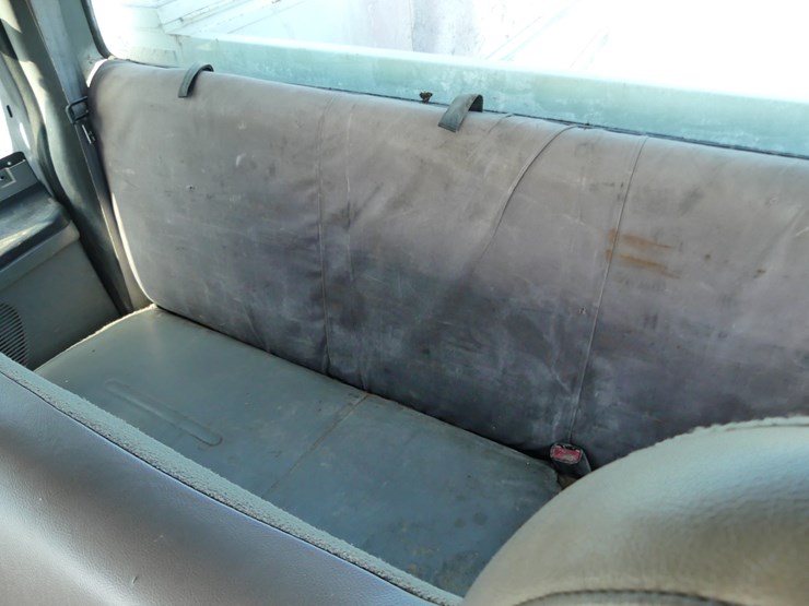 2005-ford-f550-xl-image-11